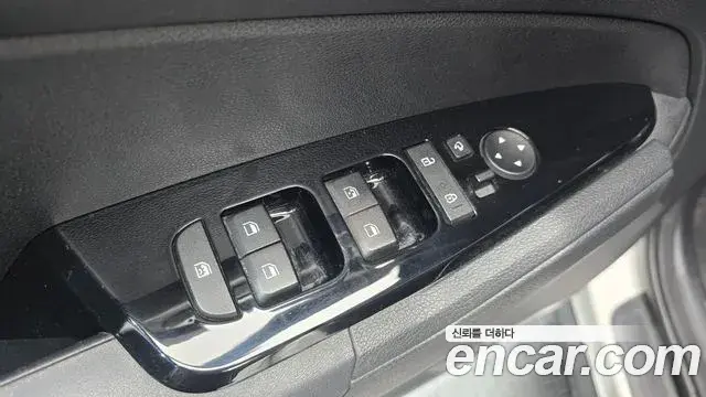 Kia Sportage 2021 — Фото 14/20