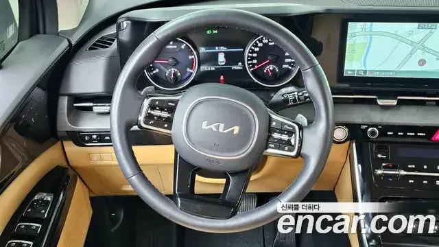Kia Carnival 2023 — Photo 12/20