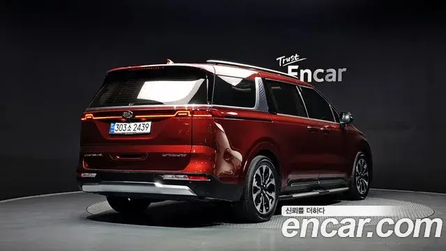 Kia Carnival 2020 — Фото 2/20