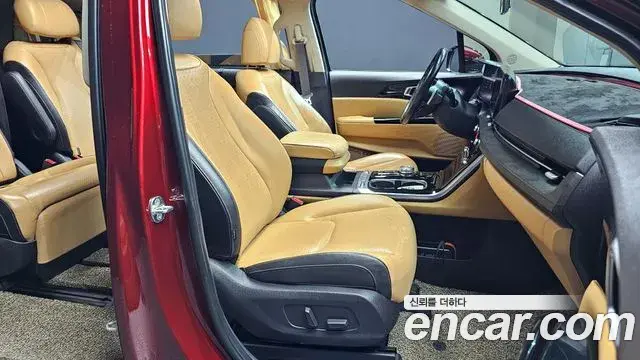 Kia Carnival 2020 — Фото 10/20