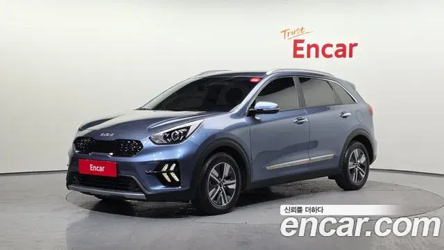 Kia Niro 2021 — Photo 1/20