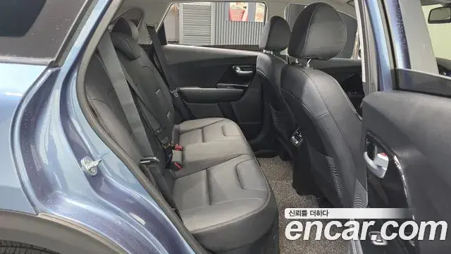 Kia Niro 2021 — Photo 12/20