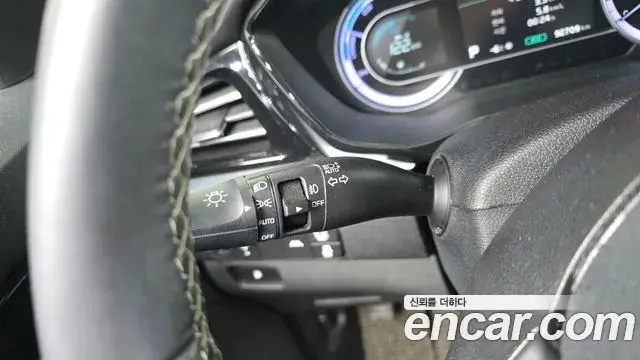Kia Niro 2021 — Photo 18/20