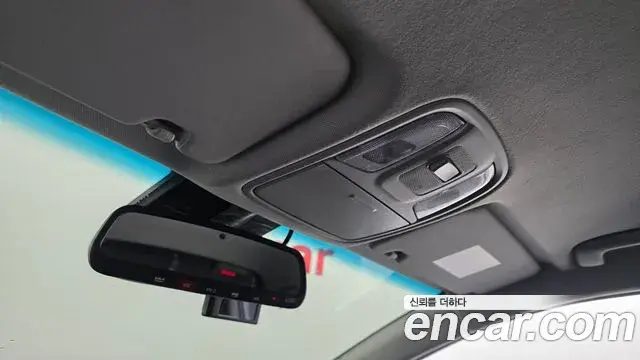 Kia Niro 2021 — Photo 19/20