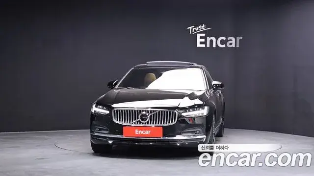 Volvo S90 2023 — Photo 2/20