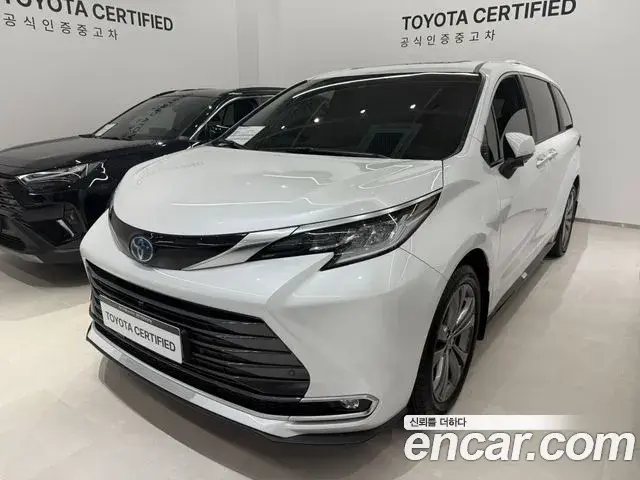 Toyota Sienna 2025 — ფოტო 3/14