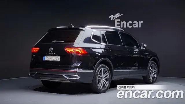 Volkswagen Tiguan Allspace 2022 — Photo 2/20