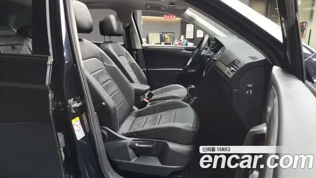 Volkswagen Tiguan Allspace 2022 — Photo 7/20