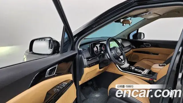 Kia Carnival 2023 — Фото 10/20
