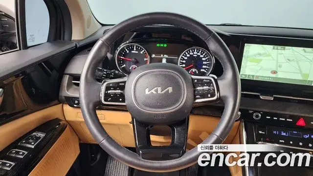Kia Carnival 2023 — Фото 13/20