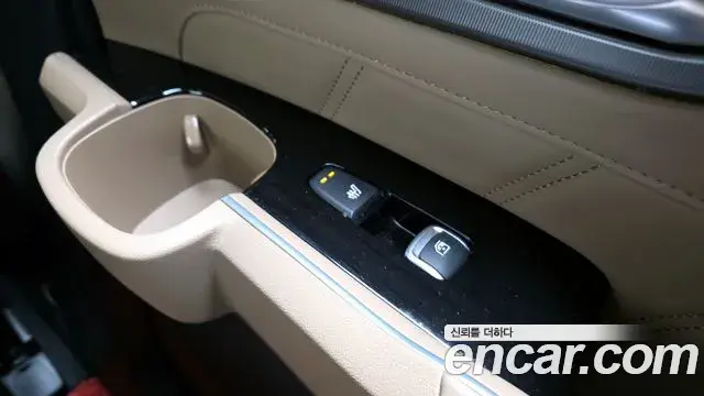 Kia Sorento 2023 — Photo 7/20