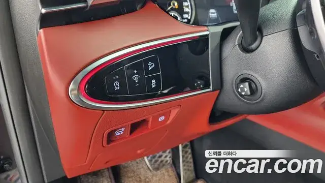 Genesis GV70 2021 — Photo 16/20