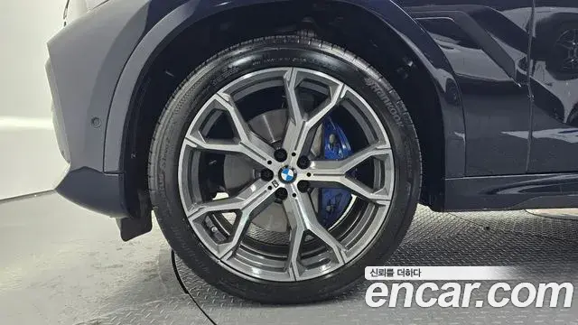 BMW X6 2021 — ფოტო 1/20
