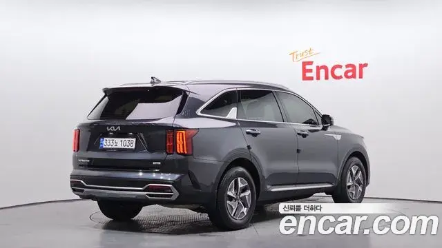 Kia Sorento 2022 — Фото 2/20