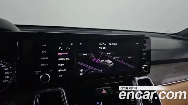 Kia Sorento 2022 — Фото 16/20