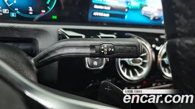 Mercedes-Benz A-Class 2021 — Photo 19/20