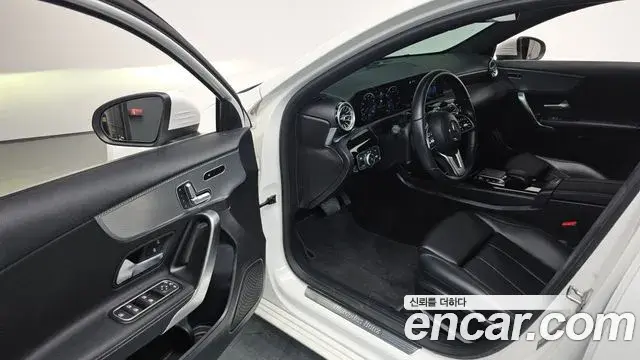 Mercedes-Benz A-Class 2021 — Photo 17/20