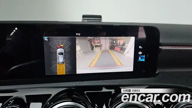 Mercedes-Benz A-Class 2021 — Photo 12/20