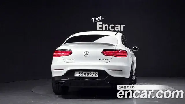 Mercedes-Benz GLC-Class 2019 — Şəkil 9/20