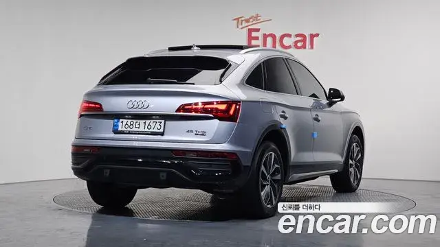 Audi Q5 2022 — Photo 6/20