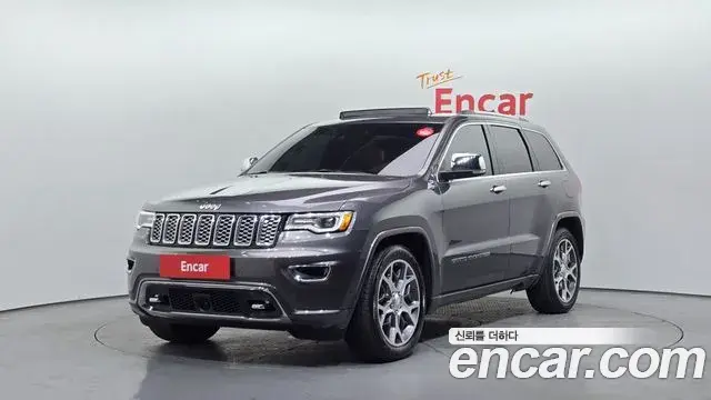 Jeep Grand Cherokee 2021 — Şəkil 18/20