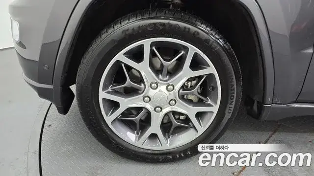 Jeep Grand Cherokee 2021 — Şəkil 1/20