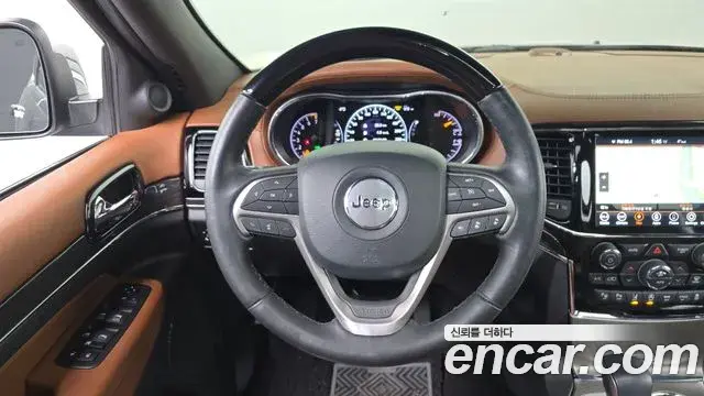 Jeep Grand Cherokee 2021 — Şəkil 8/20