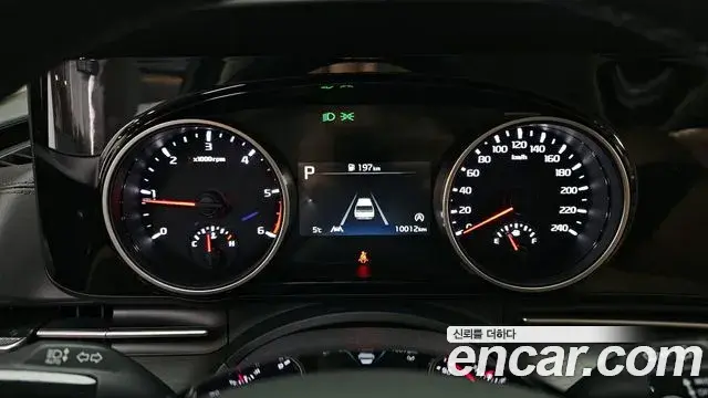 Kia Carnival 2022 — Фото 8/20