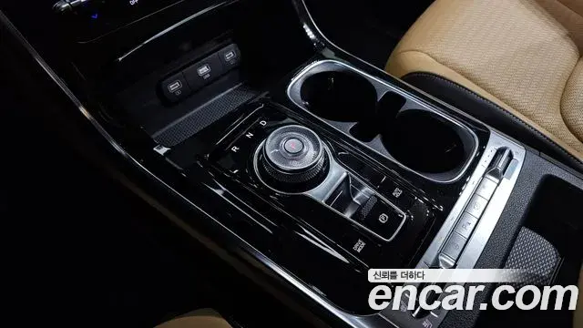 Kia Carnival 2022 — Фото 9/20