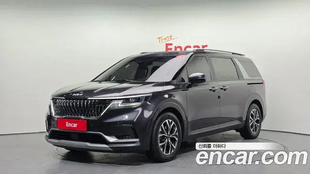 Kia Carnival 2021 — Фото 1/20