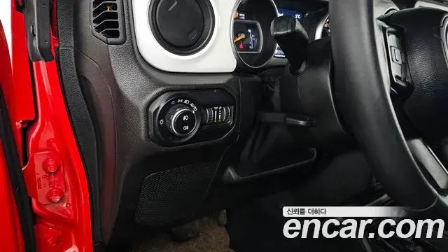 Jeep Wrangler 2021 — Şəkil 15/20