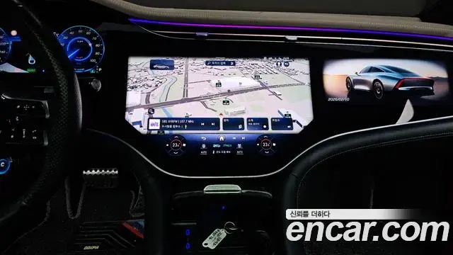 Mercedes-Benz EQE 2023 — Şəkil 18/20
