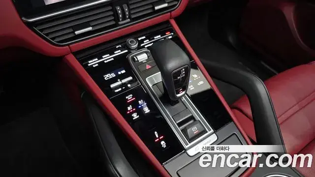 Porsche Cayenne 2023 — Şəkil 6/20