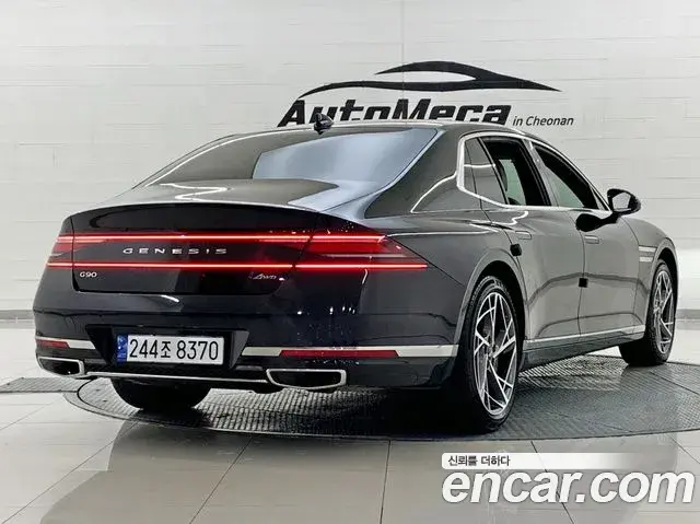 Genesis G90 2023 — ფოტო 16/20