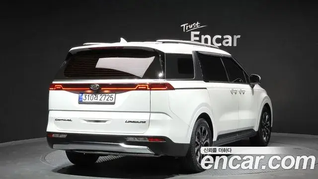 Kia Carnival 2020 — Фото 2/20