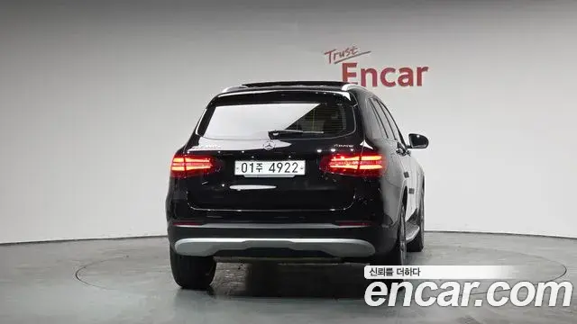 Mercedes-Benz GLC-Class 2018 — Фото 4/20