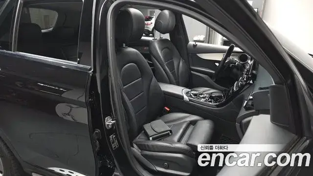 Mercedes-Benz GLC-Class 2018 — Фото 12/20