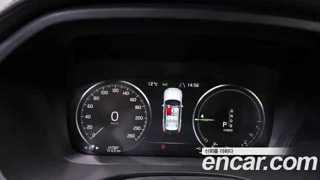 Volvo XC60 2019 — Photo 20/20