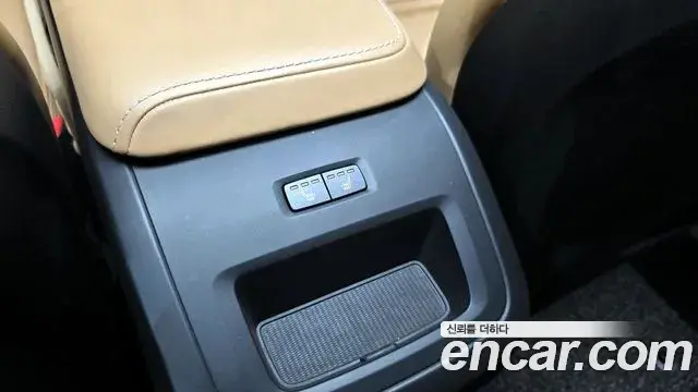 Volvo XC60 2019 — Photo 2/20