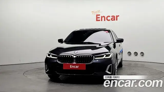 BMW 5 Series 2021 — Şəkil 2/20