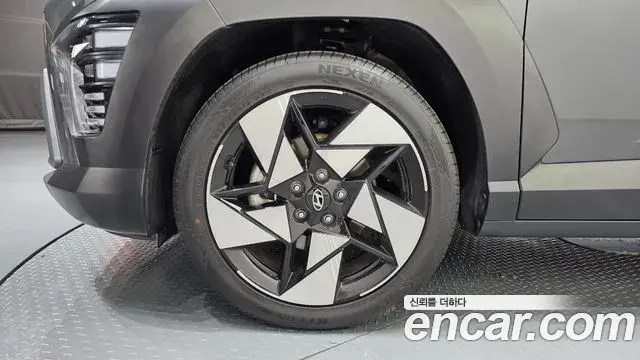 Hyundai Kona Hybrid 2025 — Photo 7/20