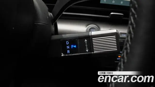 Hyundai Kona Hybrid 2025 — Photo 14/20