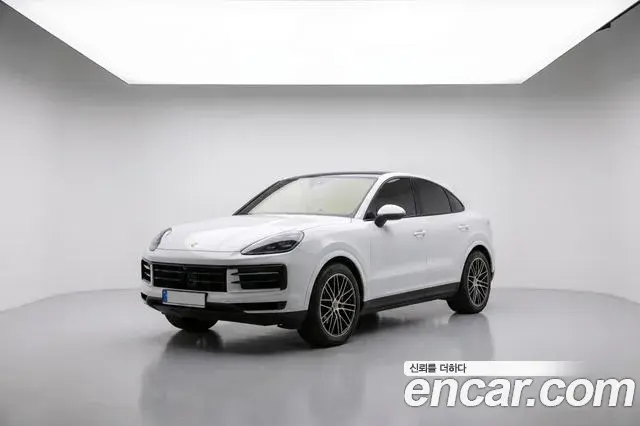 Porsche Cayenne 2023 — Photo 19/20