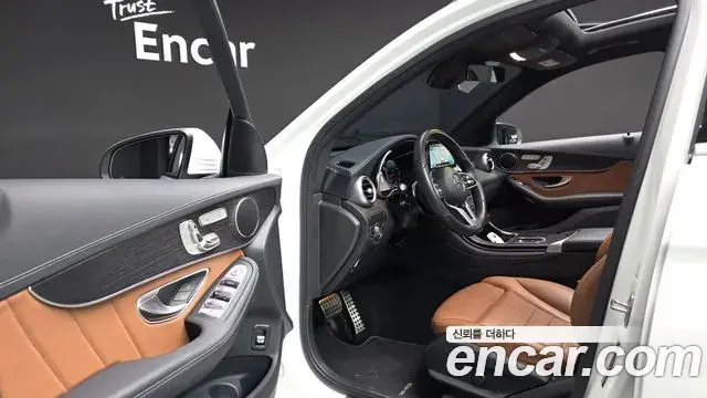 Mercedes-Benz GLC-Class 2022 — ფოტო 8/20