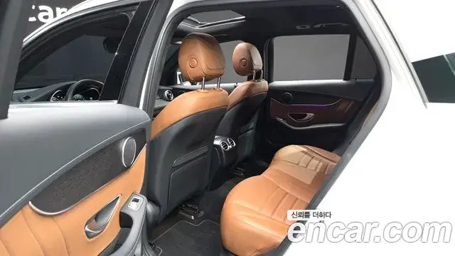 Mercedes-Benz GLC-Class 2022 — ფოტო 13/20