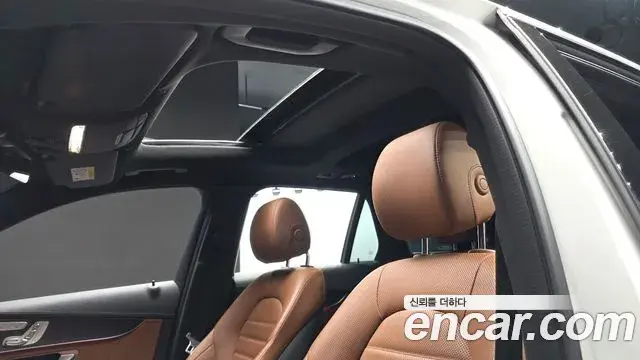 Mercedes-Benz GLC-Class 2022 — ფოტო 3/20