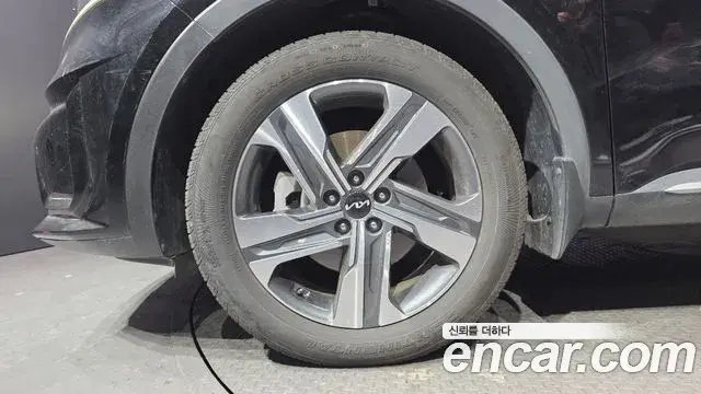 Kia Sorento 2023 — Şəkil 12/20