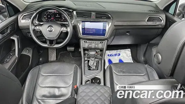 Volkswagen Tiguan Allspace 2018 — Photo 11/20