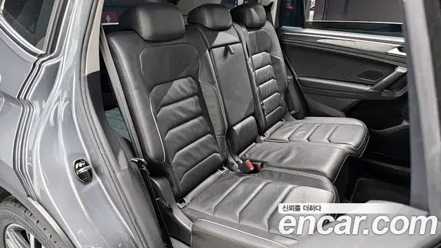 Volkswagen Tiguan Allspace 2018 — Photo 7/20