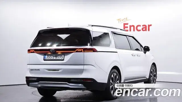 Kia Carnival 2021 — Фото 2/20